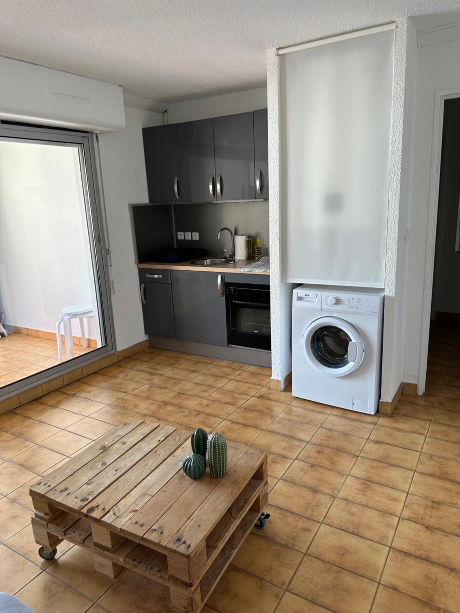 Helios Apartment Agde Exterior photo